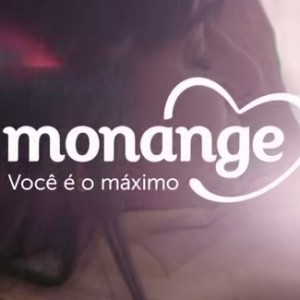 monange_abraco_de_mae